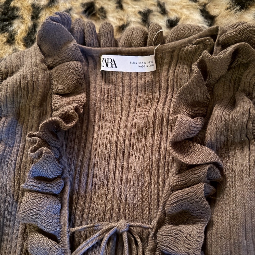 Zara Brown Ruffle-Trim Ribbed Tie-Front Tank - Picture 2 of 3